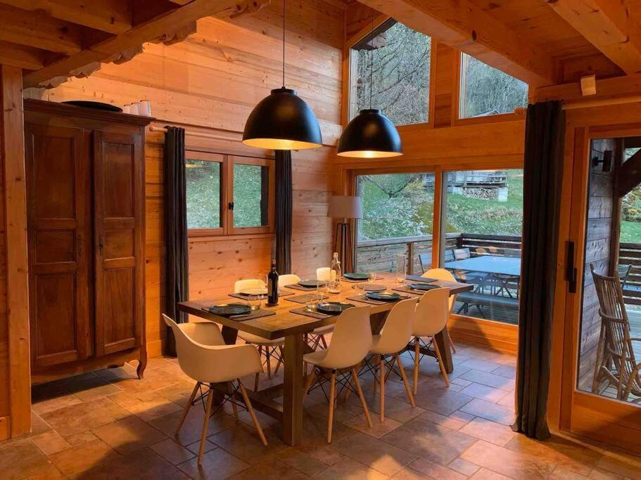Superbe Chalet Ле-Контамин-Монжуа Экстерьер фото