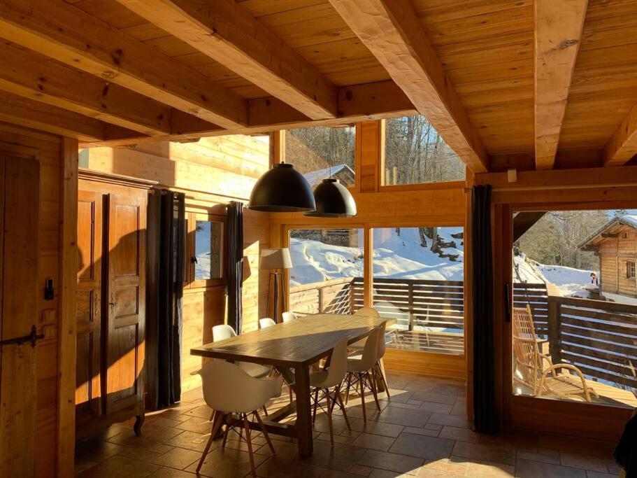 Superbe Chalet Ле-Контамин-Монжуа Экстерьер фото